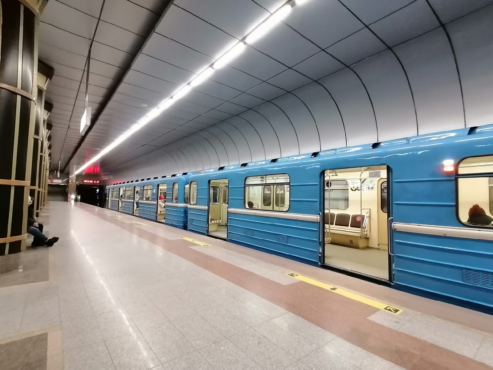 Все хотят метро. А какие ещё варианты?